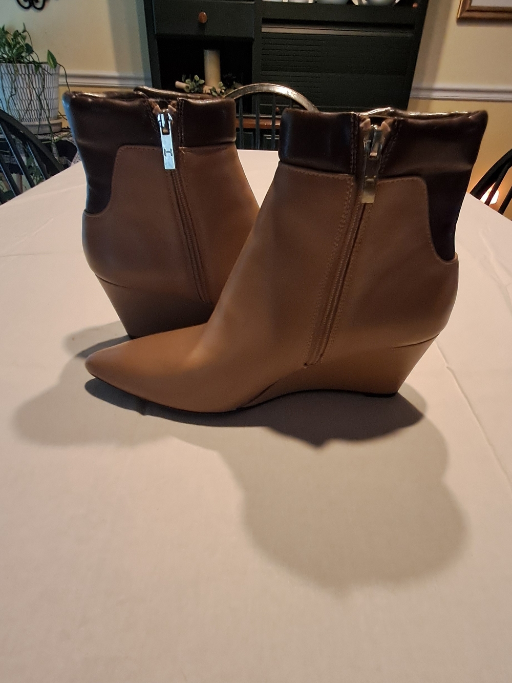 Halston Women's Tan Wedge Ankle Boot with Dark Brown Collar Size 9M